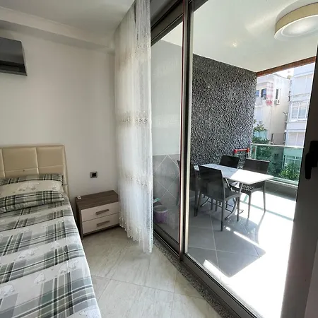 Sa Apartments! 2bd Flat 200m To The * Αλάνια