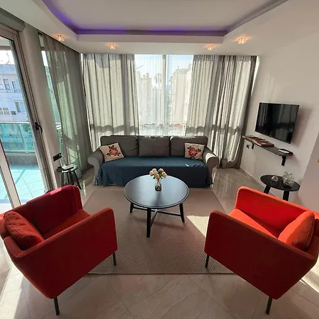 Διαμέρισμα Sa Apartments! 2bd Flat 200m To The Αλάνια