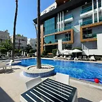 Sa Apartments! 2bd Flat 200m To The Appartamento