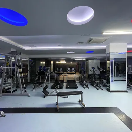 Apartament Sa Apartments! 2bd Flat 200m To The