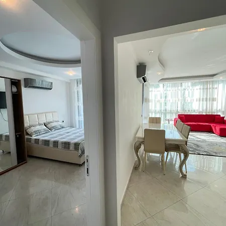 Sa Apartments! 2bd Flat 200m To The